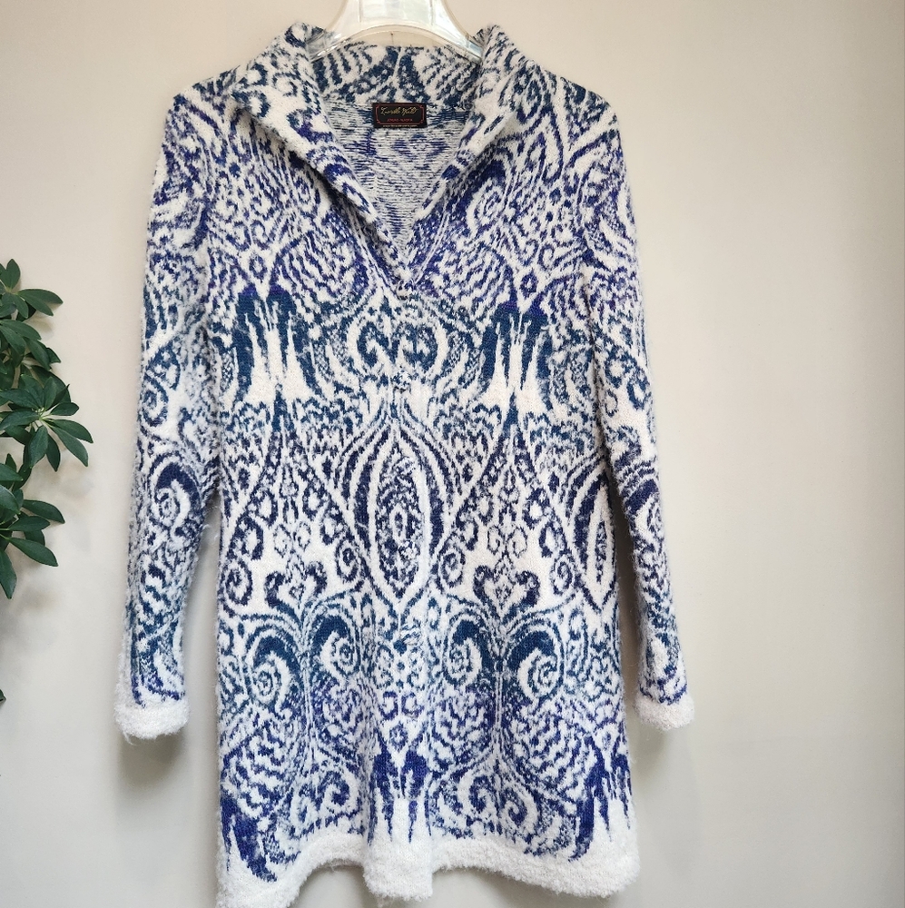 Peacock Pima and Alpaca sweater/coat. L. Runs small. It is very soft and warm